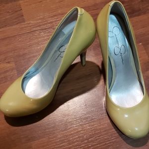 Beige Jessica Simpson pumps
